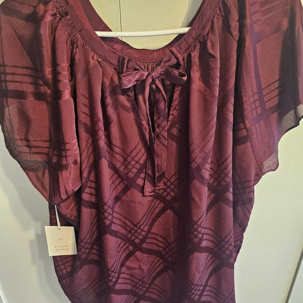 LC Lauren Conrad Burgundy Patterned Blouse 1X - Picture 5 of 5